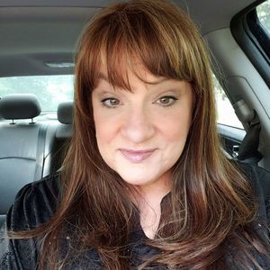 Meet your Posher, Corrine